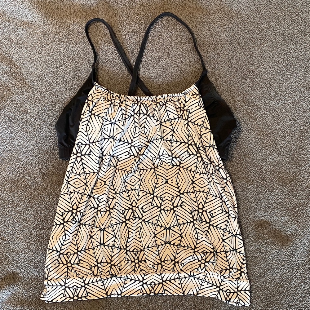 Carve Designs Black and White Geometric Tankini